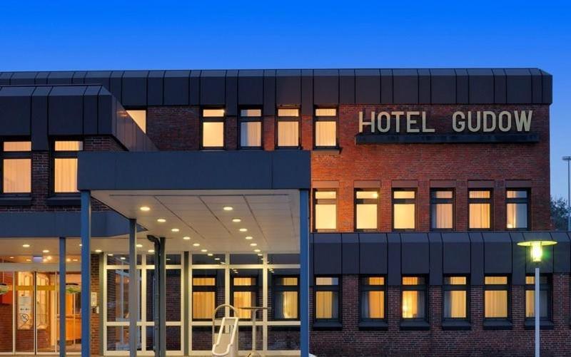 Autobahnhotel Gudow ภายนอก รูปภาพ